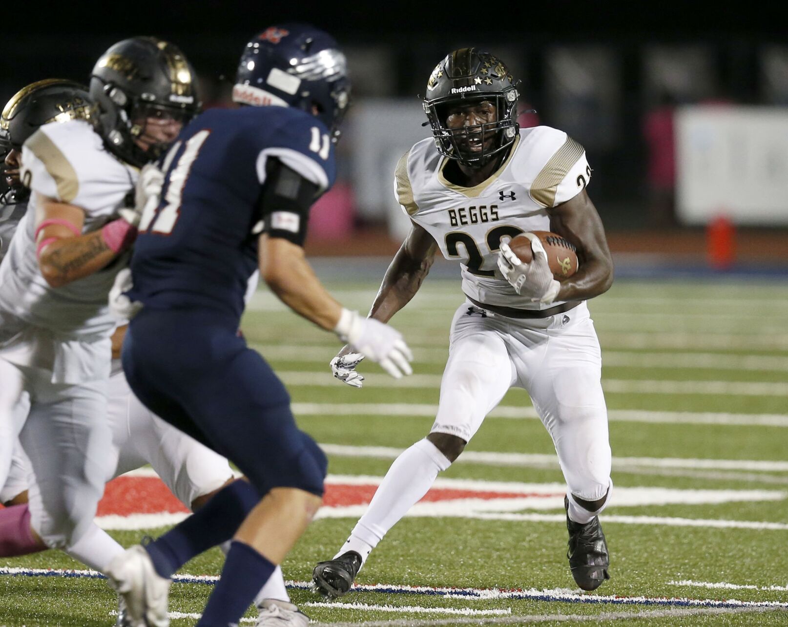 Metro Beggs football